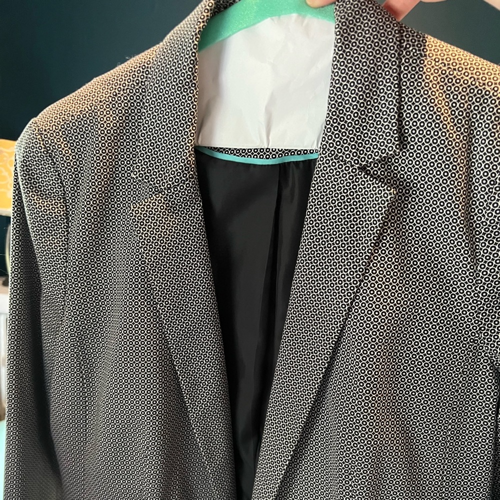 Worthington black & white blazer